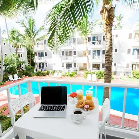 Aventura Studios With Tropical Pool Playa Los Corales